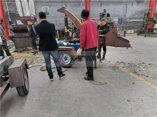 樹枝粉碎機設(shè)備購買應(yīng)從幾方面下手